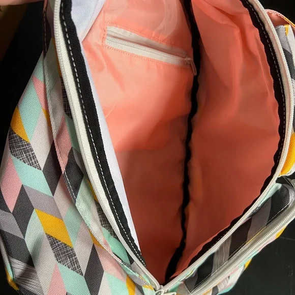 Kavu Chevron Sketch Pattern Sling One Shoulder Bag - Herringbone Arrow - Picture 5 of 5